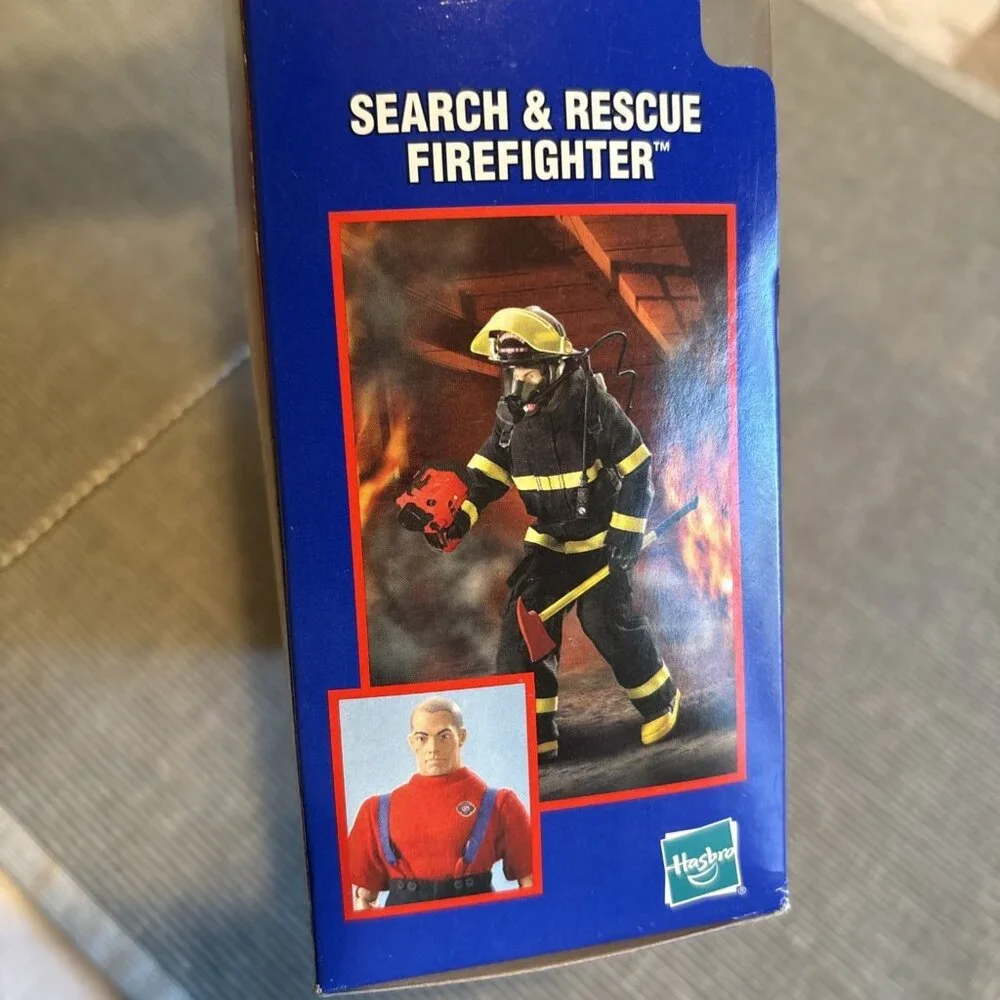 GI Joe 2001 FIREFIGHTER Search & Rescue Hasbro  Fully Equipped‎ Delta 81575